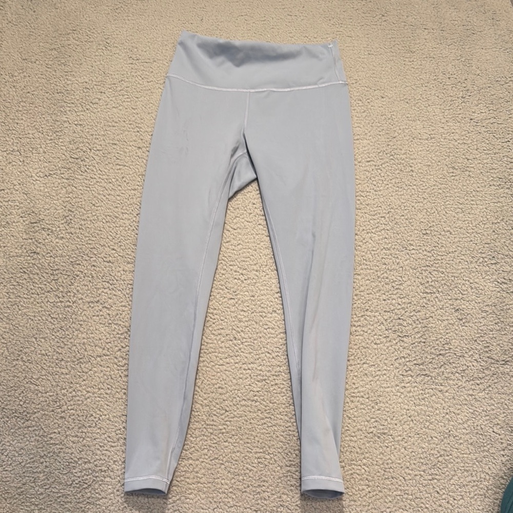 Lululemon Wunder Train High-Rise Tight 28"
Chambray size 10